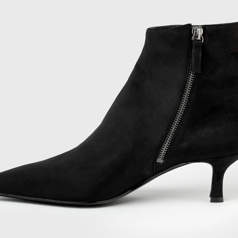 Vegan Suede Black Booties, New in Box - Picture 4 of 7